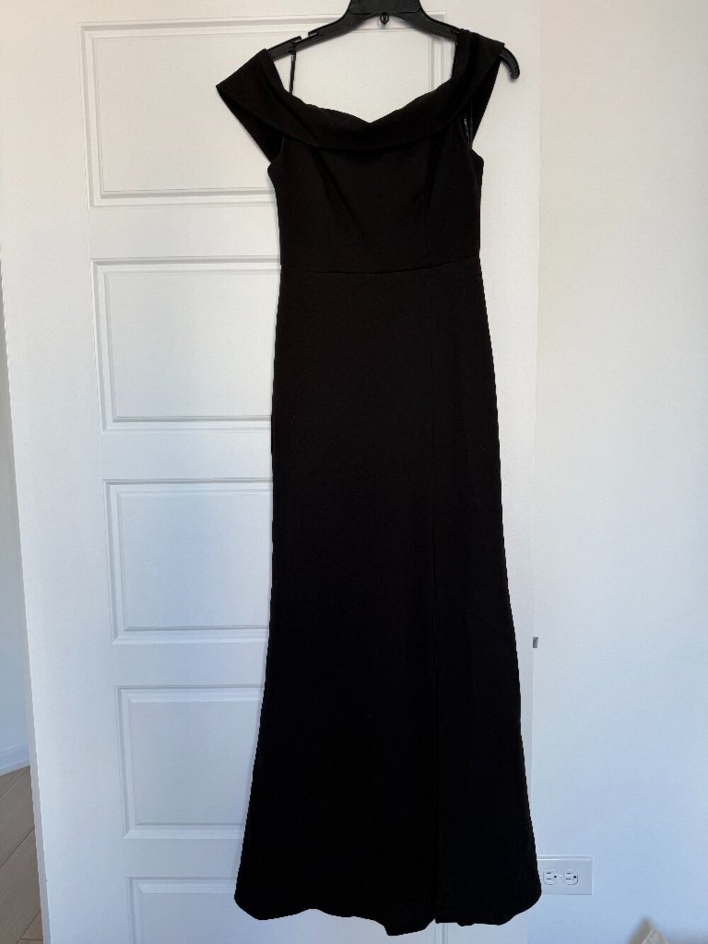 Lulu Off the Shoulder Dress in Black